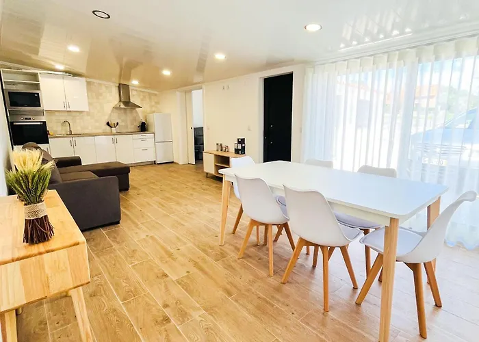 Casa Do Forno - Familiar Com Vista Serra Da Estrela Feriehus Carragozela